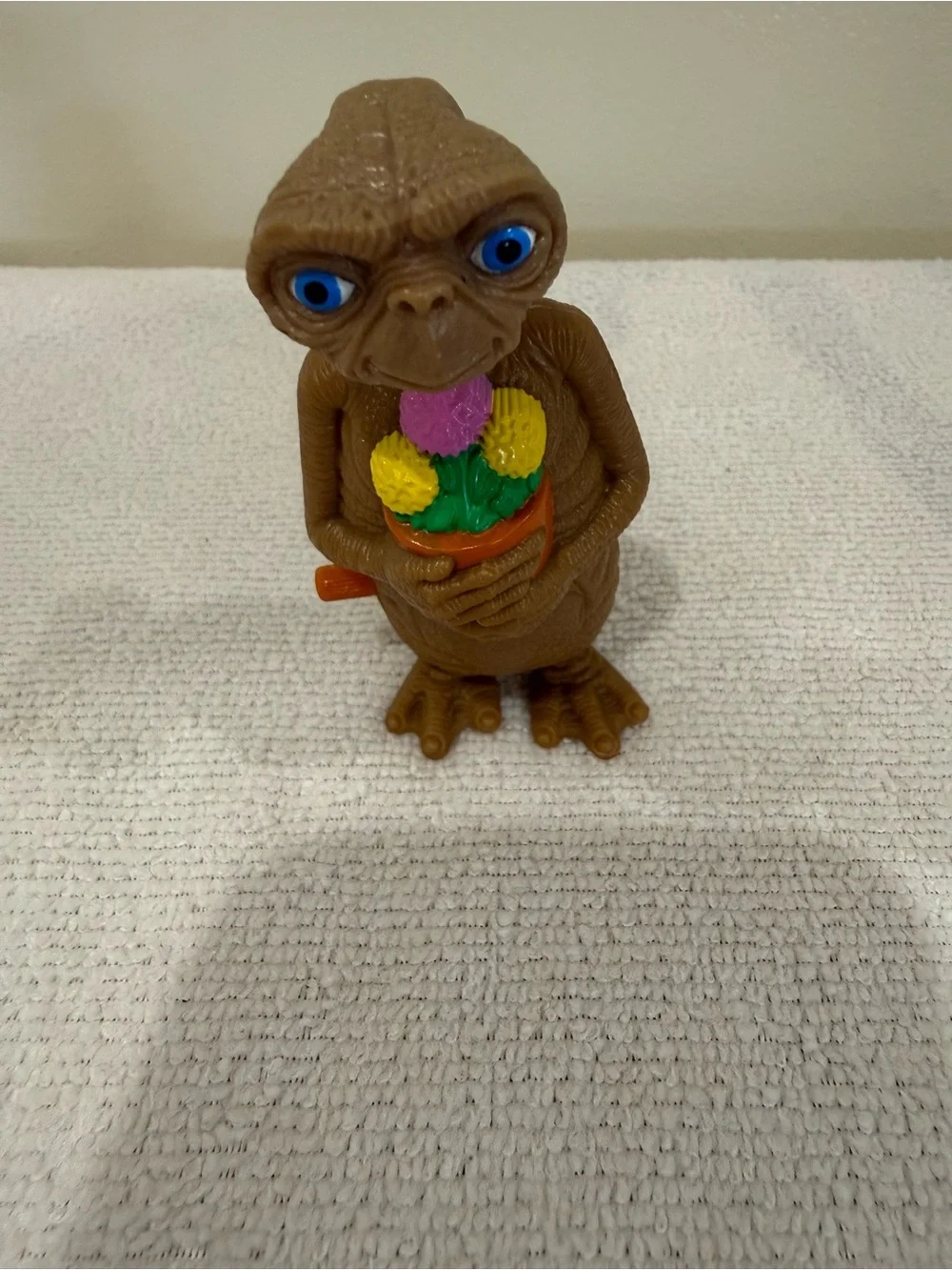 Vintage 1982 ET Extra-Terrestrial Brown Alien Figure with Colorful Flower Pot